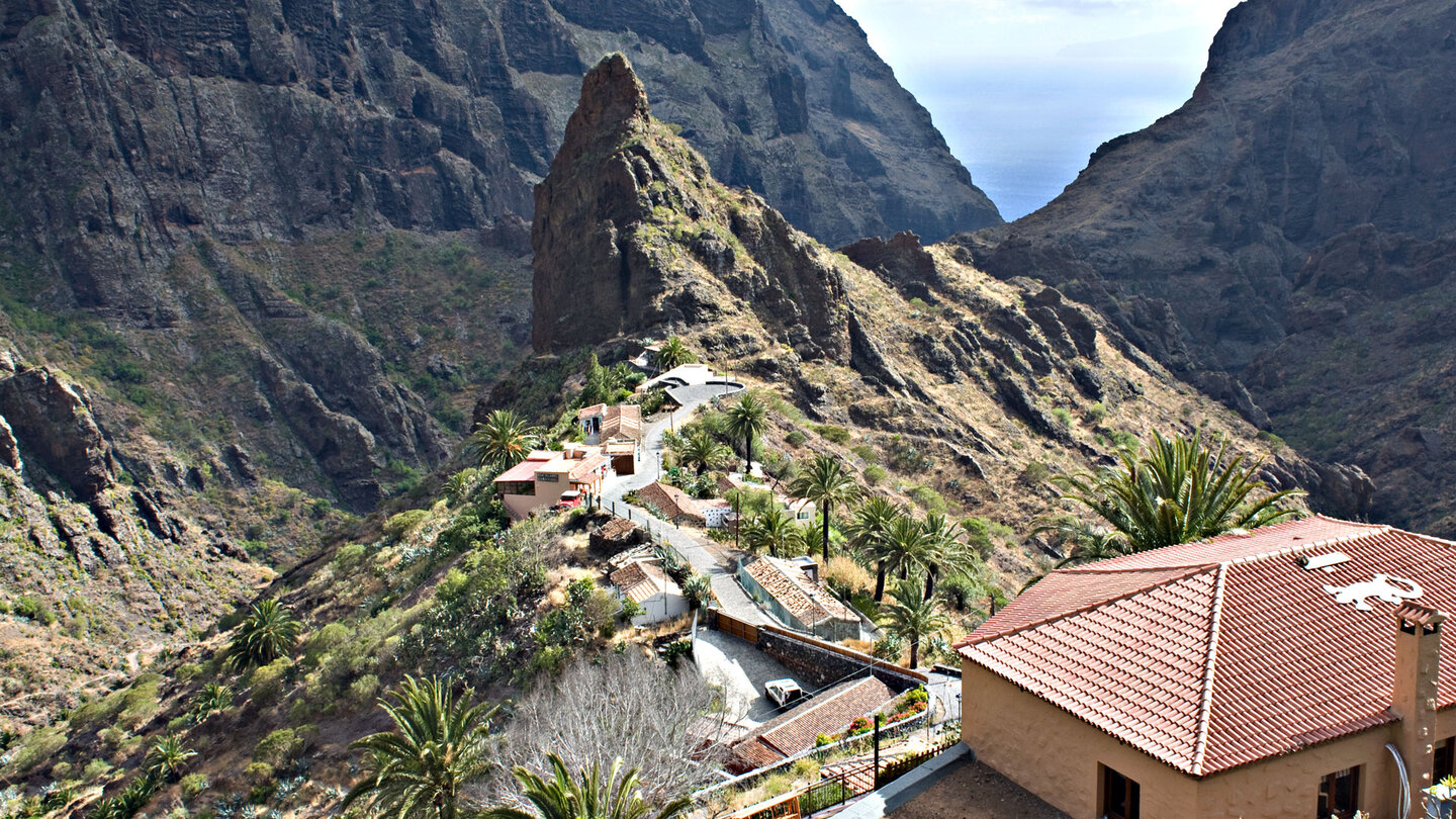 die Häuser von Masca vor dem Roque de Catana