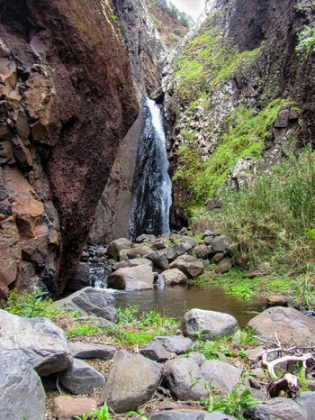 Wasserfall am Ausgang der Ribeira do Tristão