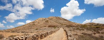 der Montaña Tindaya an der 3. Etappe des GR 131