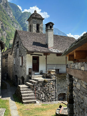 die Kirche in Foroglio