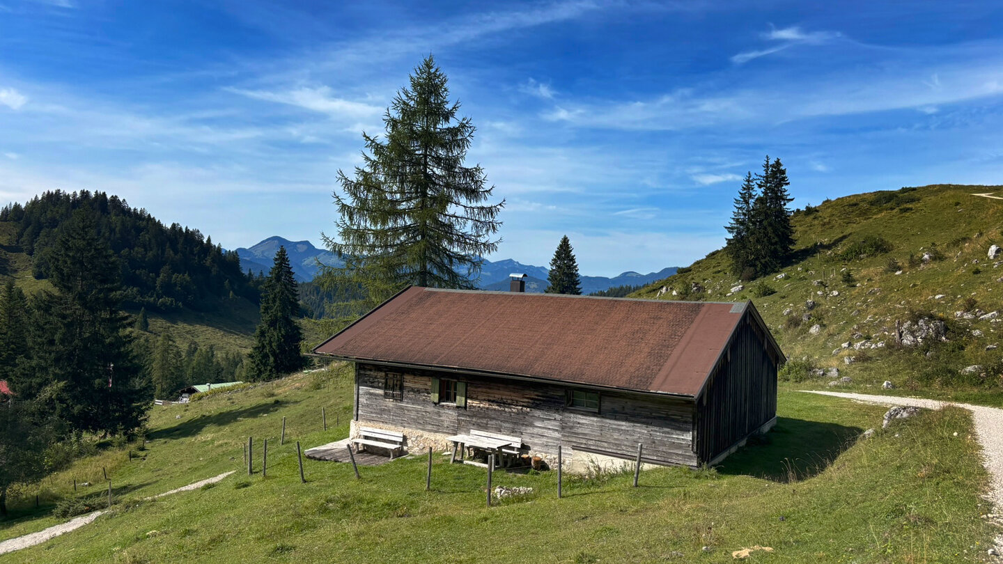 alte Hütte auf der Steinbergalm