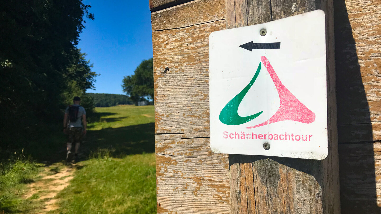 Hinweisschild zur Schächerbachtour