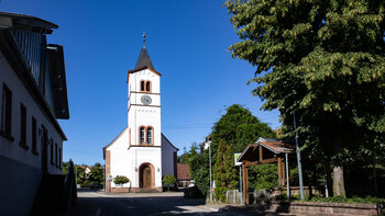 Kirche in SpirkelbachWiesental entlang des Spirkelbachs