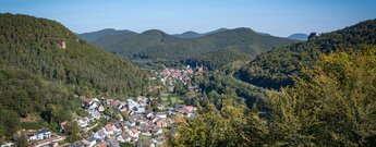 Wilgartswiesen von der Burgruine Falkenburg