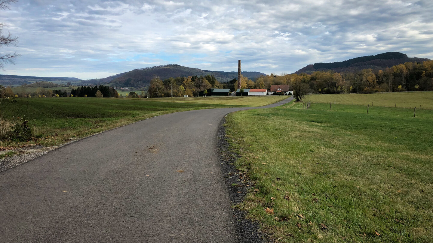Weg zur Ziegelhütte Weg zur Ziegelhütte