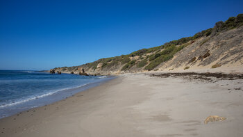 Sandstrand an der Punta de la Morena de Puertobajo