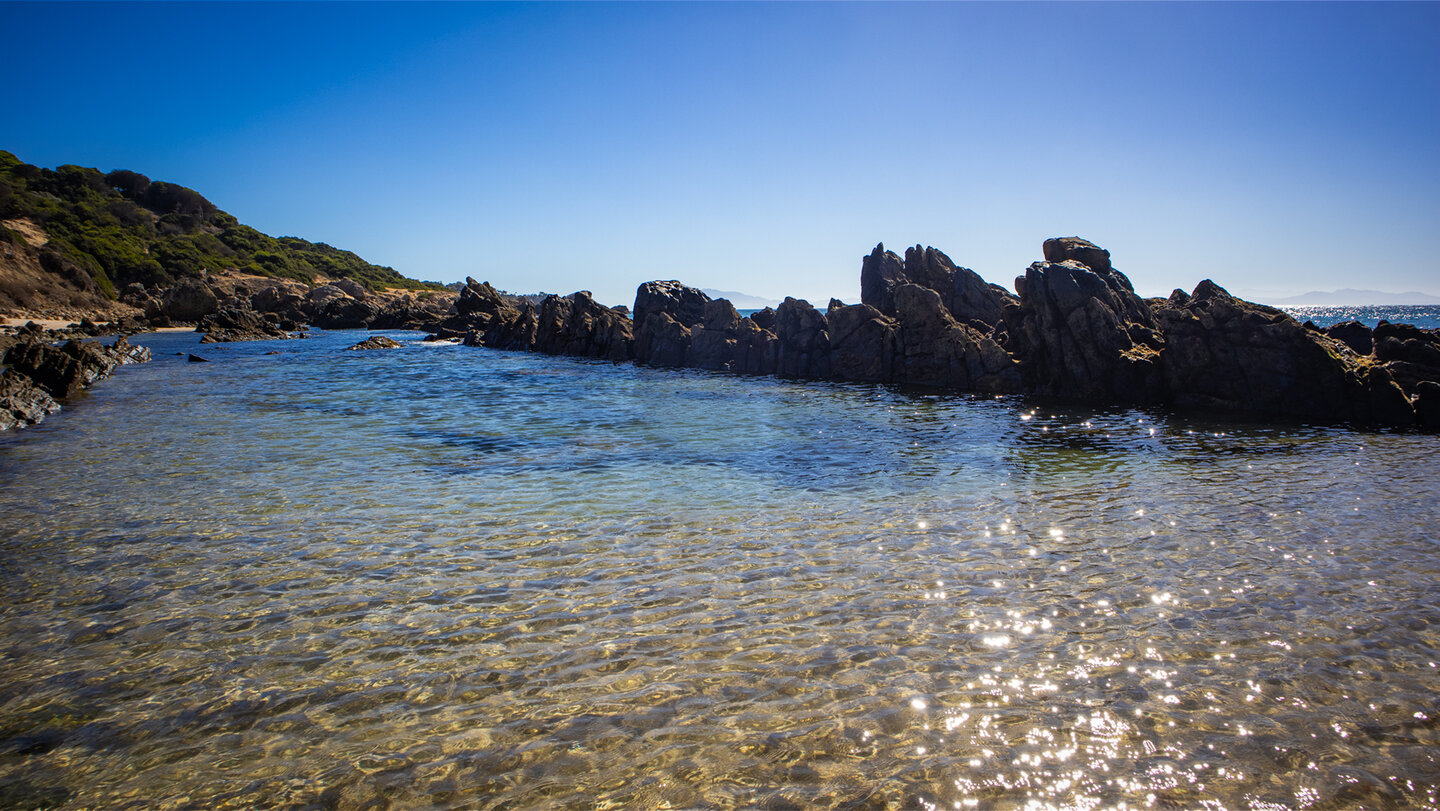Meerwasserbecken der Baños de Claudia