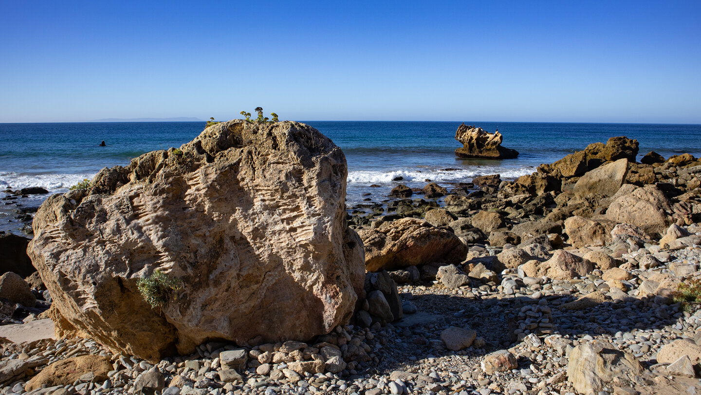 felsige Küste an der Cala Picacho