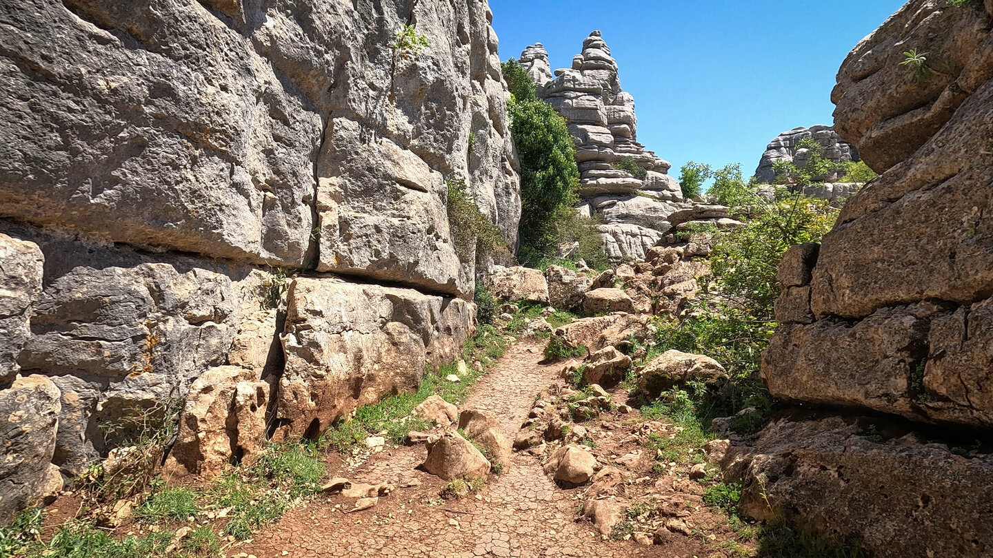Wanderweg Ruta Amarilla im El Torcal de Antequera Wanderweg Ruta Amarilla im El Torcal de Antequera