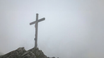 Gipfelkreuz auf dem Becherspitz