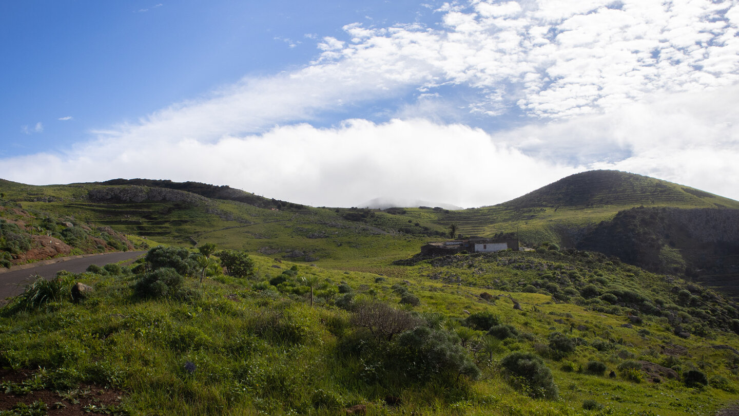 einsame Finca an der asphaltierten Pista de la Mulata