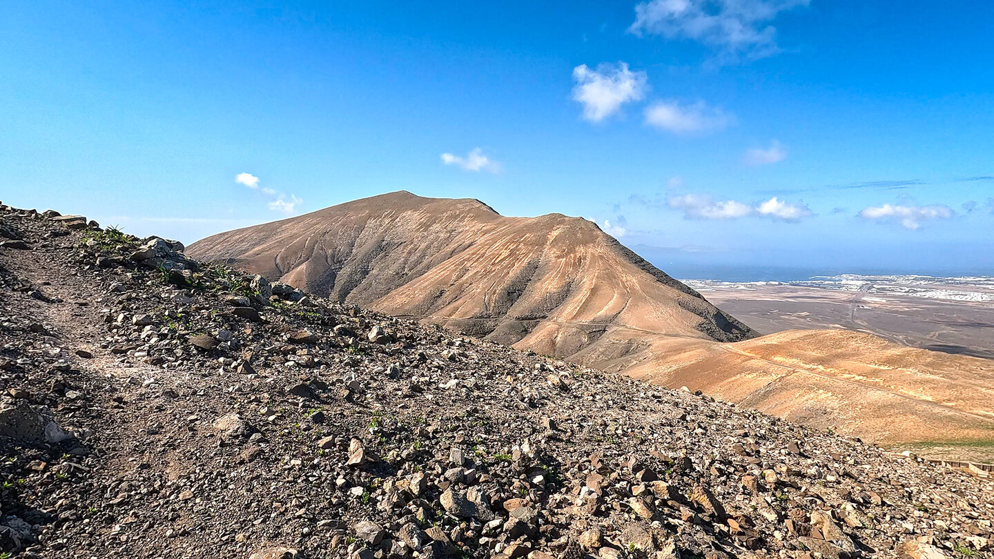 Wanderung an der Degollada del Portuges mit Blick auf Playa Blanca