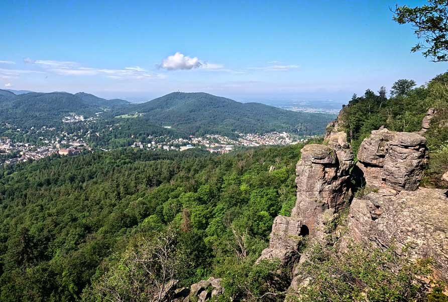 Ausblick vom Falkenfelsen auf Baden-Baden