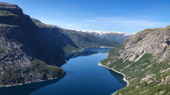 kilometerweiter Blick über den Ringedalsvatnet im norwegischen Fylke