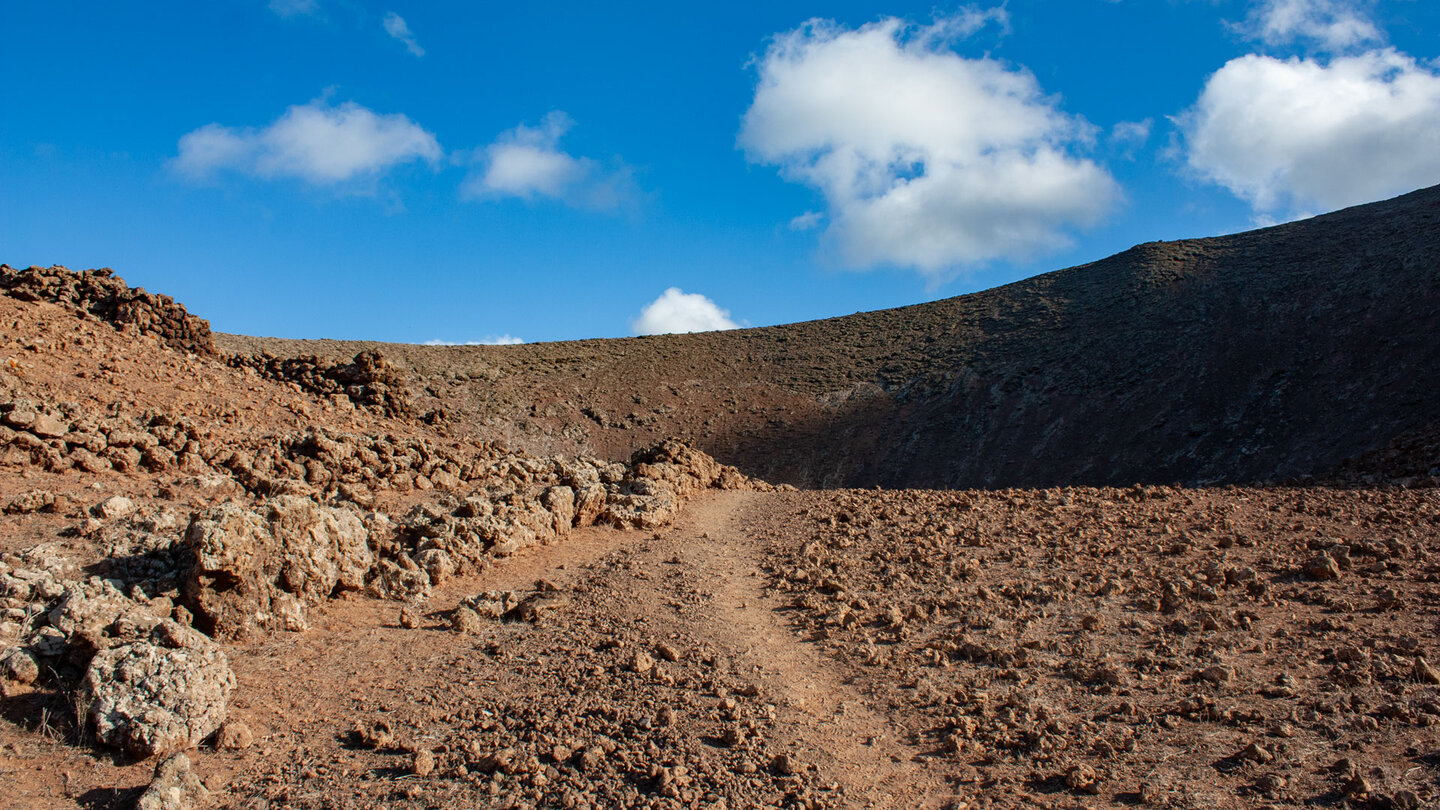Weg in den Krater der Montaña Caldereta