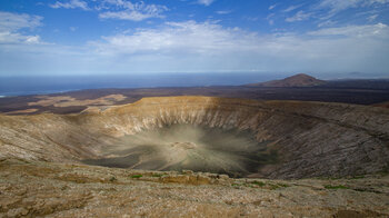 der gewaltige Krater Caldera Blanca