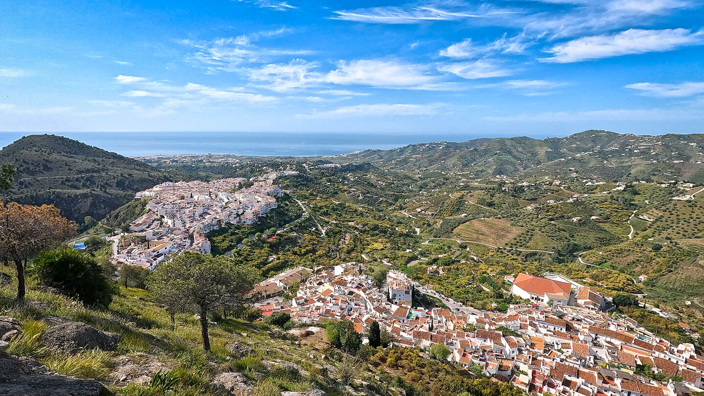 Ausblick auf Frigiliana und das Mittelmeer Ausblick auf Frigiliana und das Mittelmeer