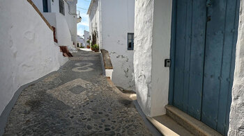 wandern durch Frigiliana in der Provinz Málaga