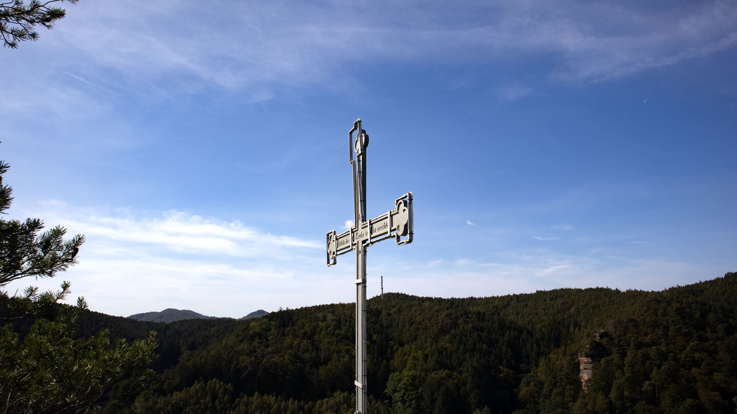Kreuz am Jungfernsprung Kreuz am Jungfernsprung