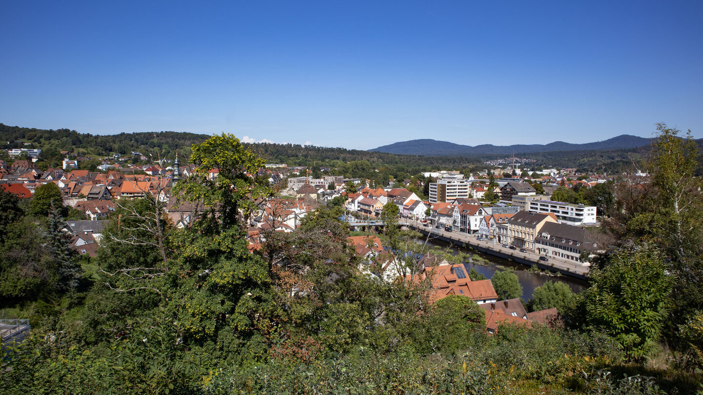 Ausblick auf Gernsbach vom Kriegerdenkmal
