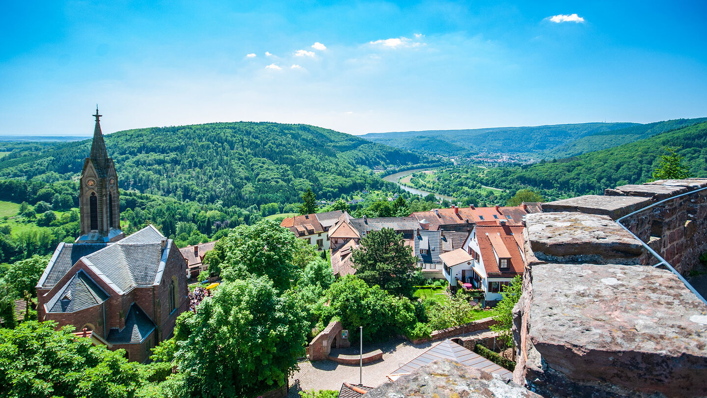 Ausblick aufs Neckartal von der Bergfeste Dilsberg