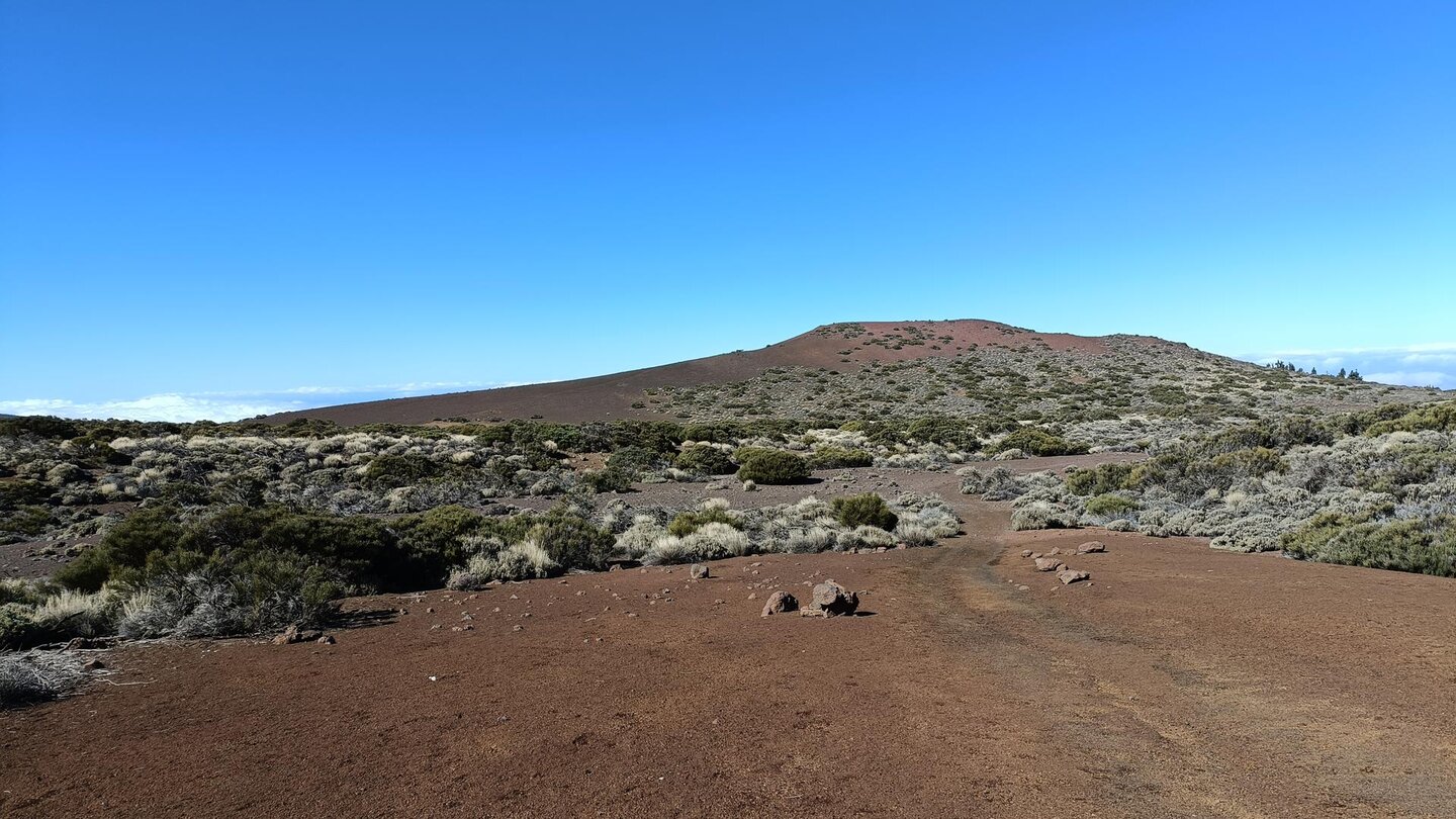 Lapillifläche vor dem Vulkankegel des Montaña Limón