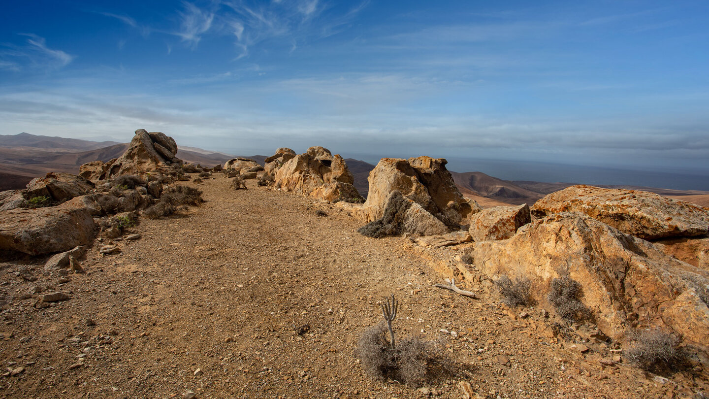 Wanderung übers Gipfelplateau des Pico de Aguililla