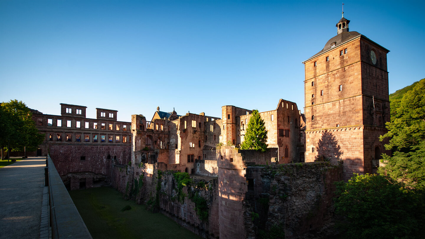 der Englische Bau hinter dem Schlossgraben des Heidelberger Schlosses der Englische Bau hinter dem Schlossgraben des Heidelberger Schlosses