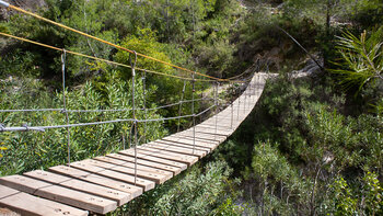 Hängebrücke über den Rio Verde in der Provinz Granada