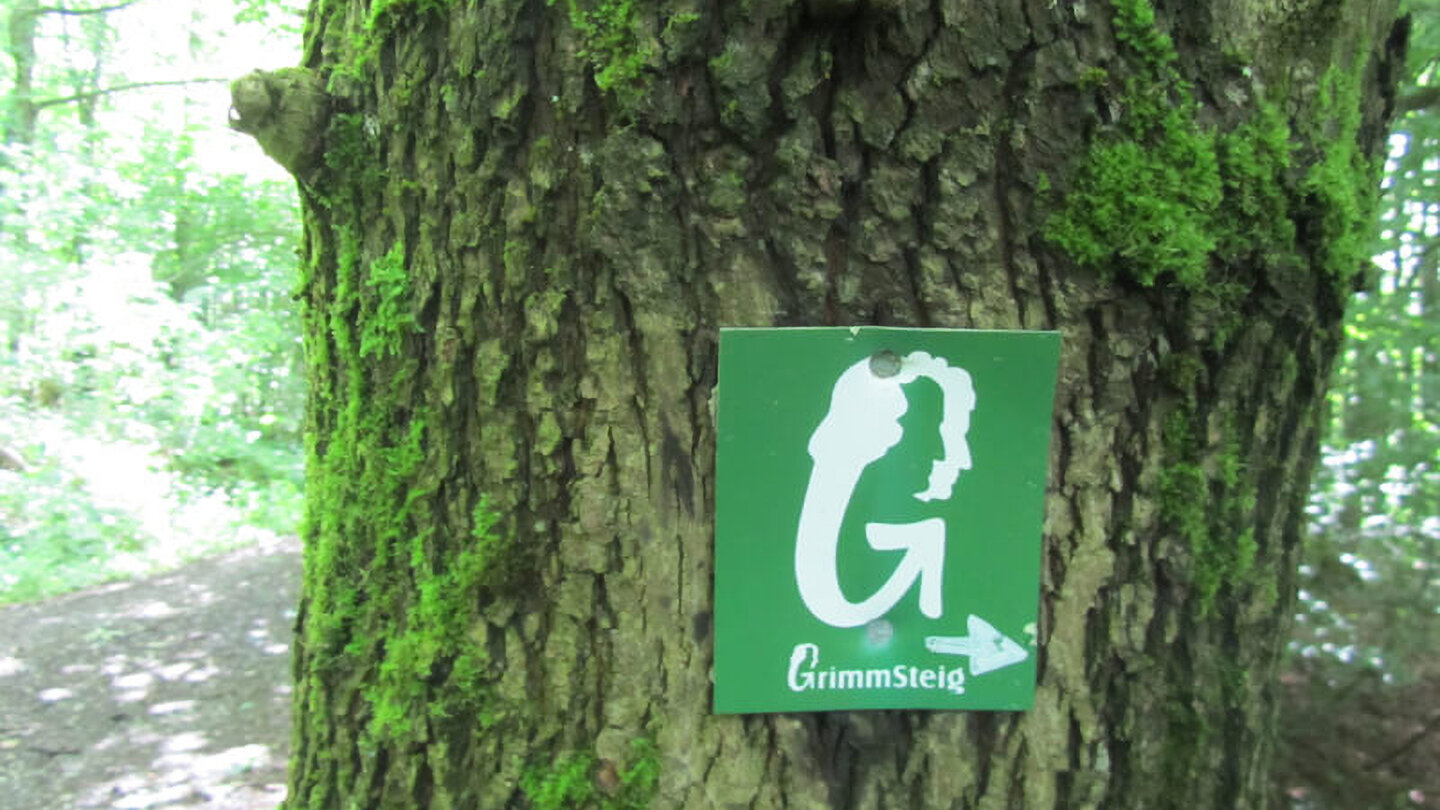 Wegweiser zum Grimmsteig