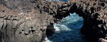 die Los Arcos de los Caletones auf La Graciosa