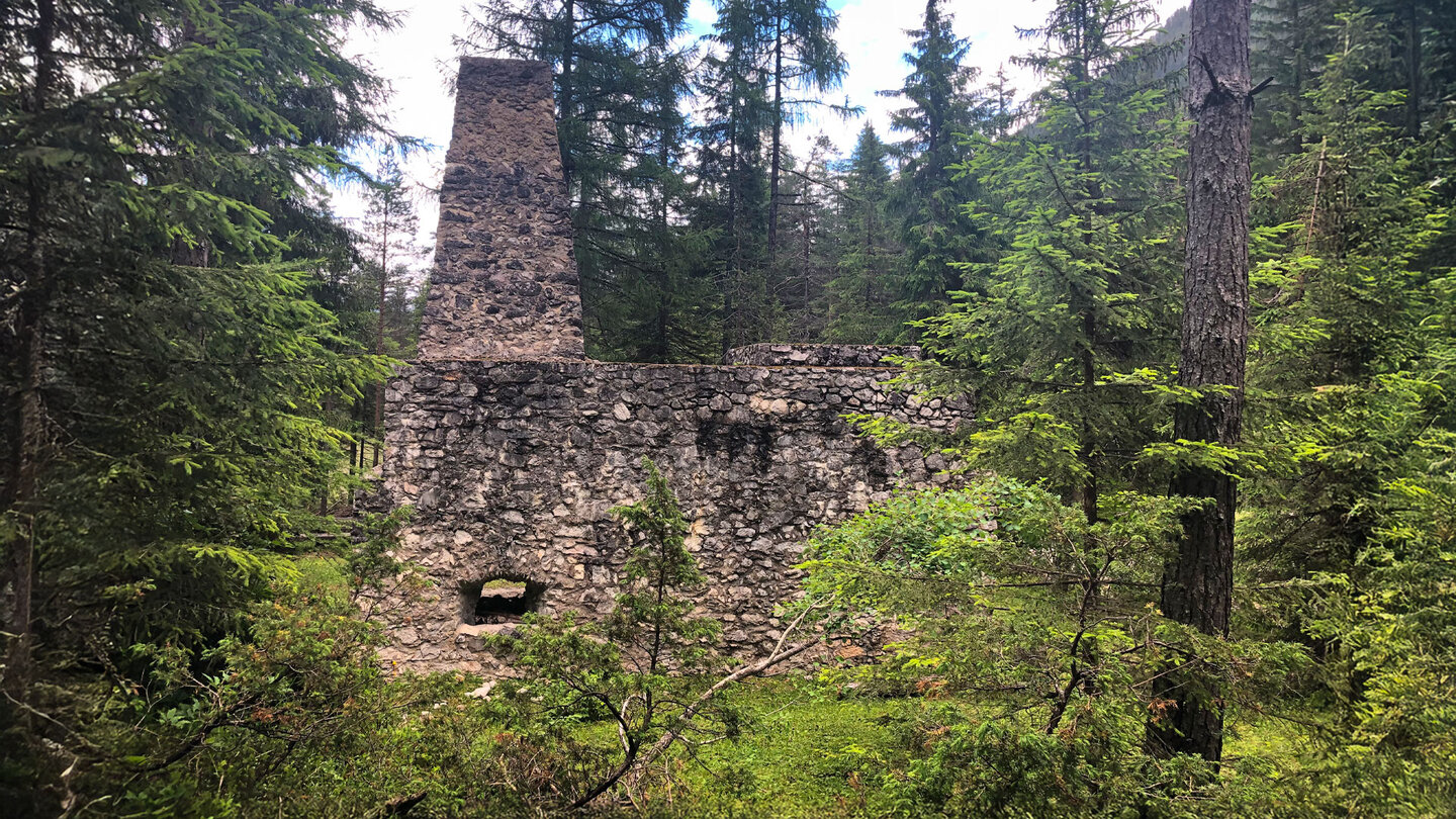 hinter dem Schmelzofen am Klauskofel