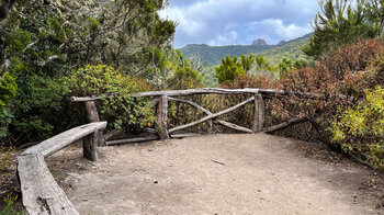Aussichtspunkt mit Blick auf die Roques entlang der Abwanderung nach El Cedro