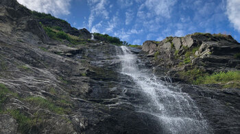 Kaskaden am Fels