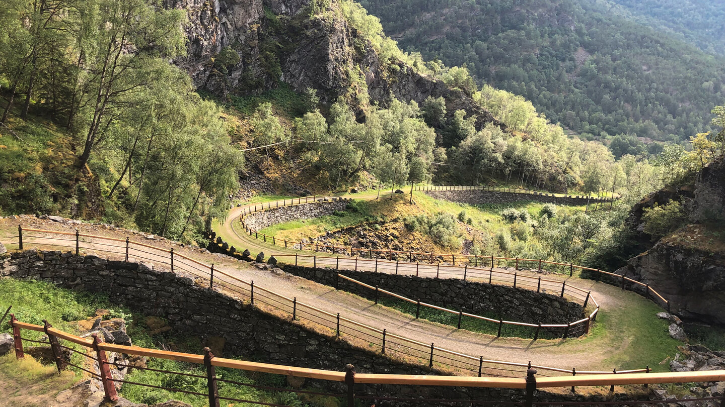 die Serpentinen am Vindhellavegen Serpentinen am Vindhellavegen