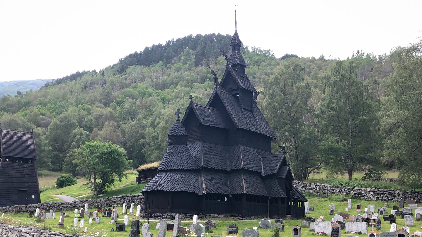 die Stabkirche Borgund ist eine der am besten erhaltenen Stabkirchen Norwegens Stabkirche Borgund - eine der am besten erhaltenen Stabkirchen Norwegens
