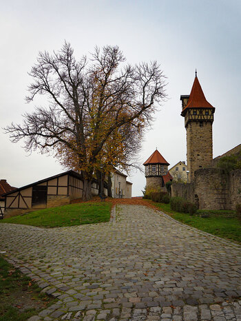 Turm und Wehrmauer in Ostheim vor der Rhön