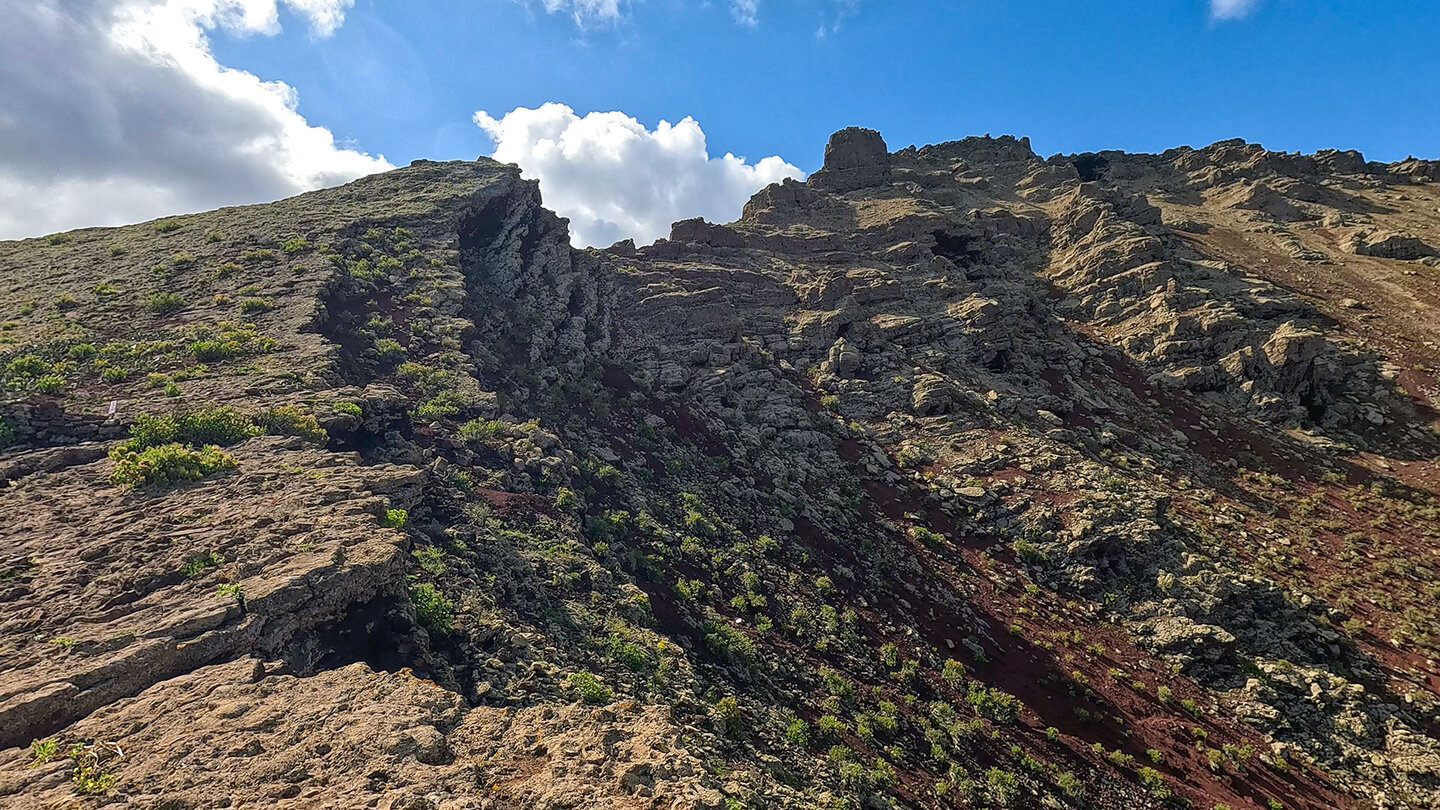 Felsformationen am Krater des La Corona