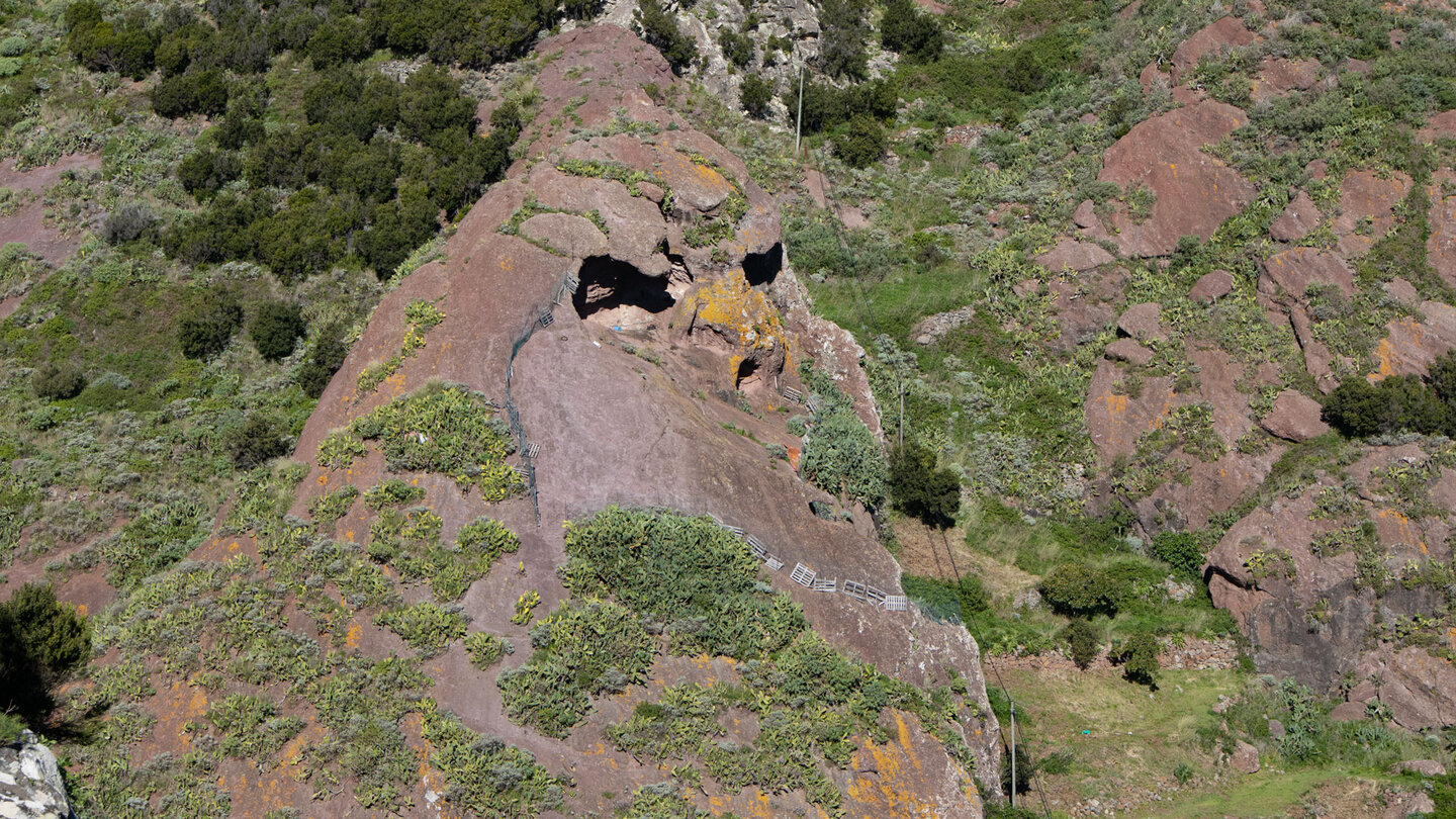 skurrile Felsformation in erodiertem vulkanischen Tuffstein