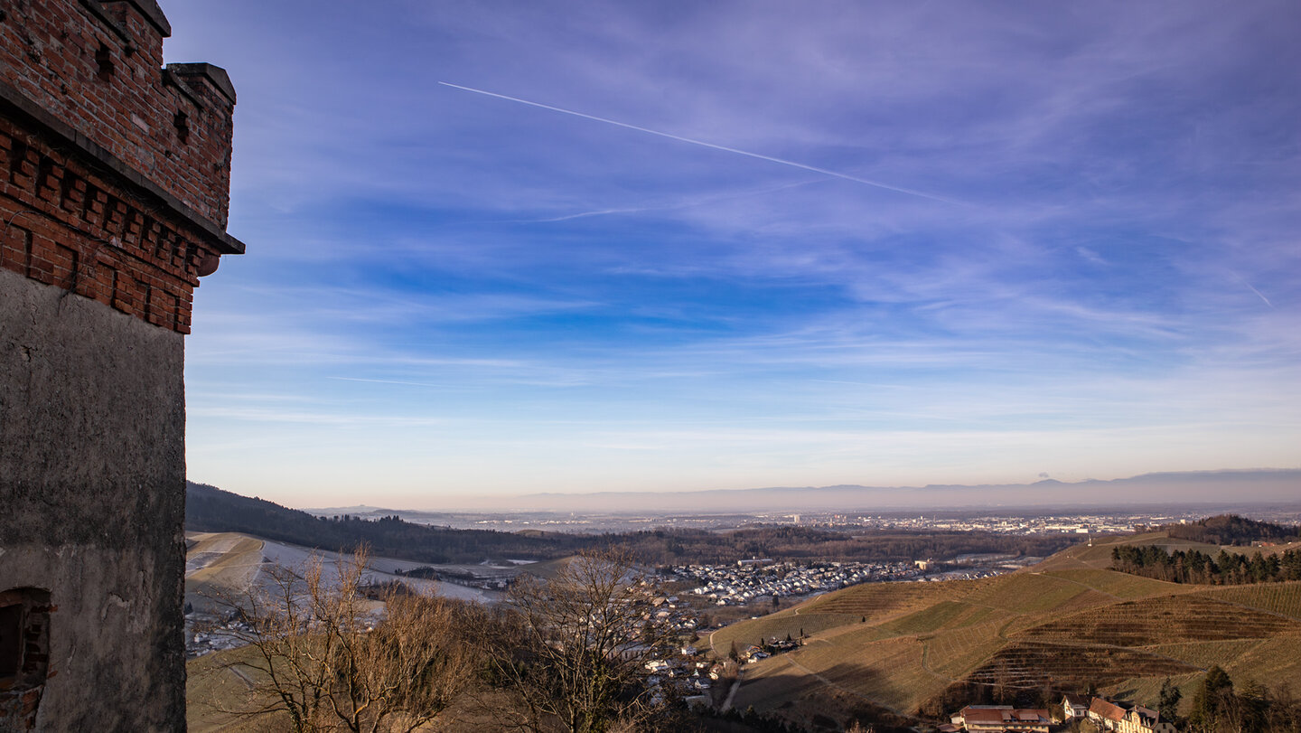 Panorama über die Rheinebene bis in die Vogesen