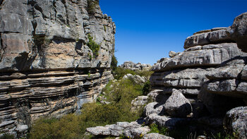 Felsschlucht im Torcal de Antequera
