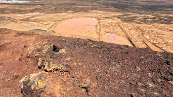 nach starken Regenfällen bilden sich am Montaña Bermeja Lagunen