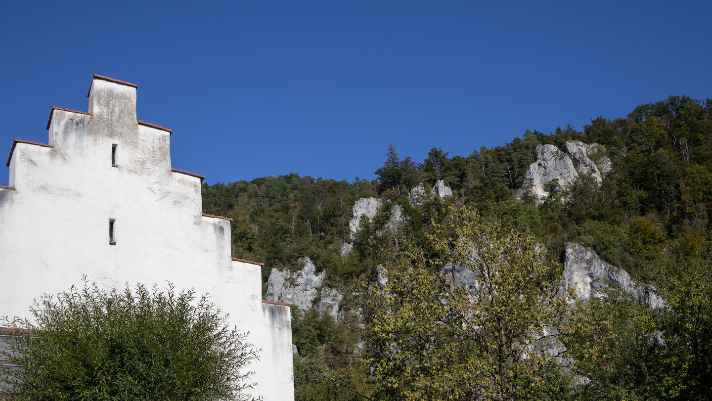 Gutshof Käppeler vor den Rabenfelsen