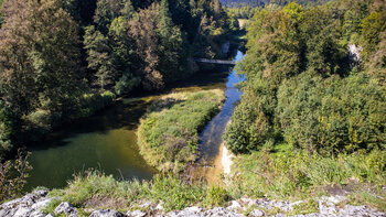 Blick auf die Donau vom Amalienfelsen im Fürstlichen Park Inzigkofen