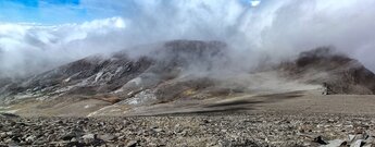 Blick vom Mulhacén zur Laguna de la Caldera
