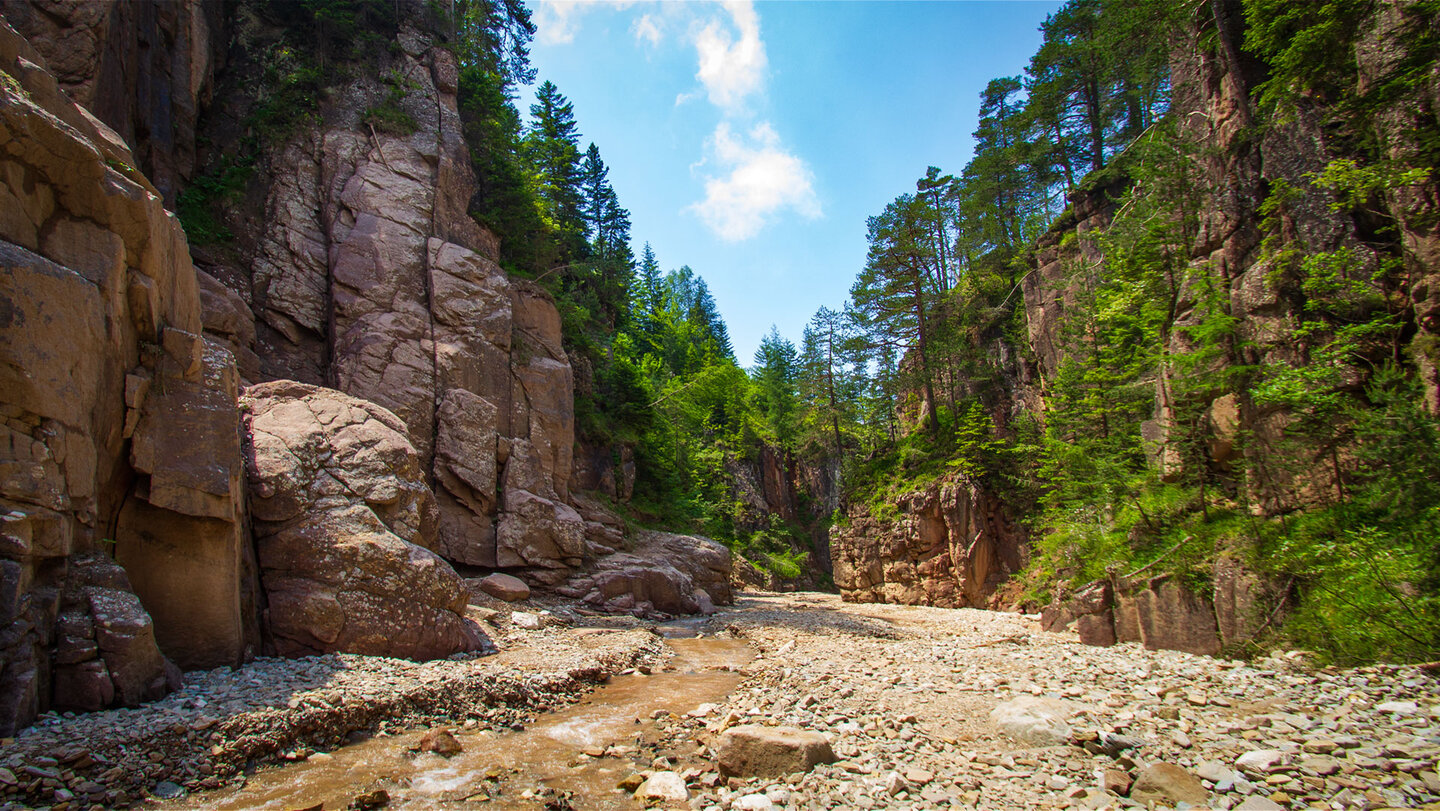 die Bletterbachschlucht gilt als der Grand Canyon der Dolomiten Bletterbachschlucht - Grand Canyon der Dolomiten