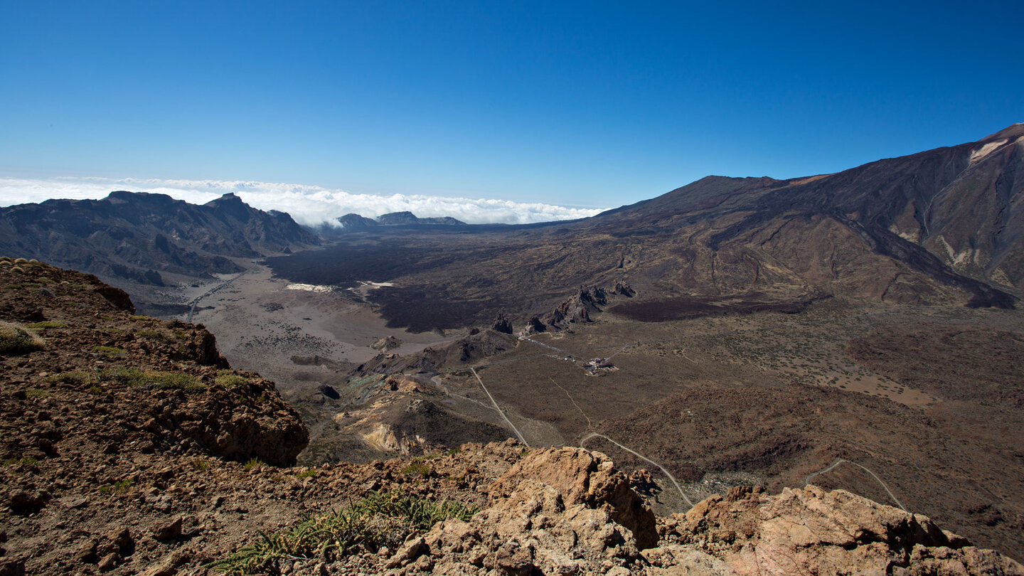 Ausblick über die Caldera Richtung Boca Tauce über die Ebene Llano de Ucanca mit den Los Roques