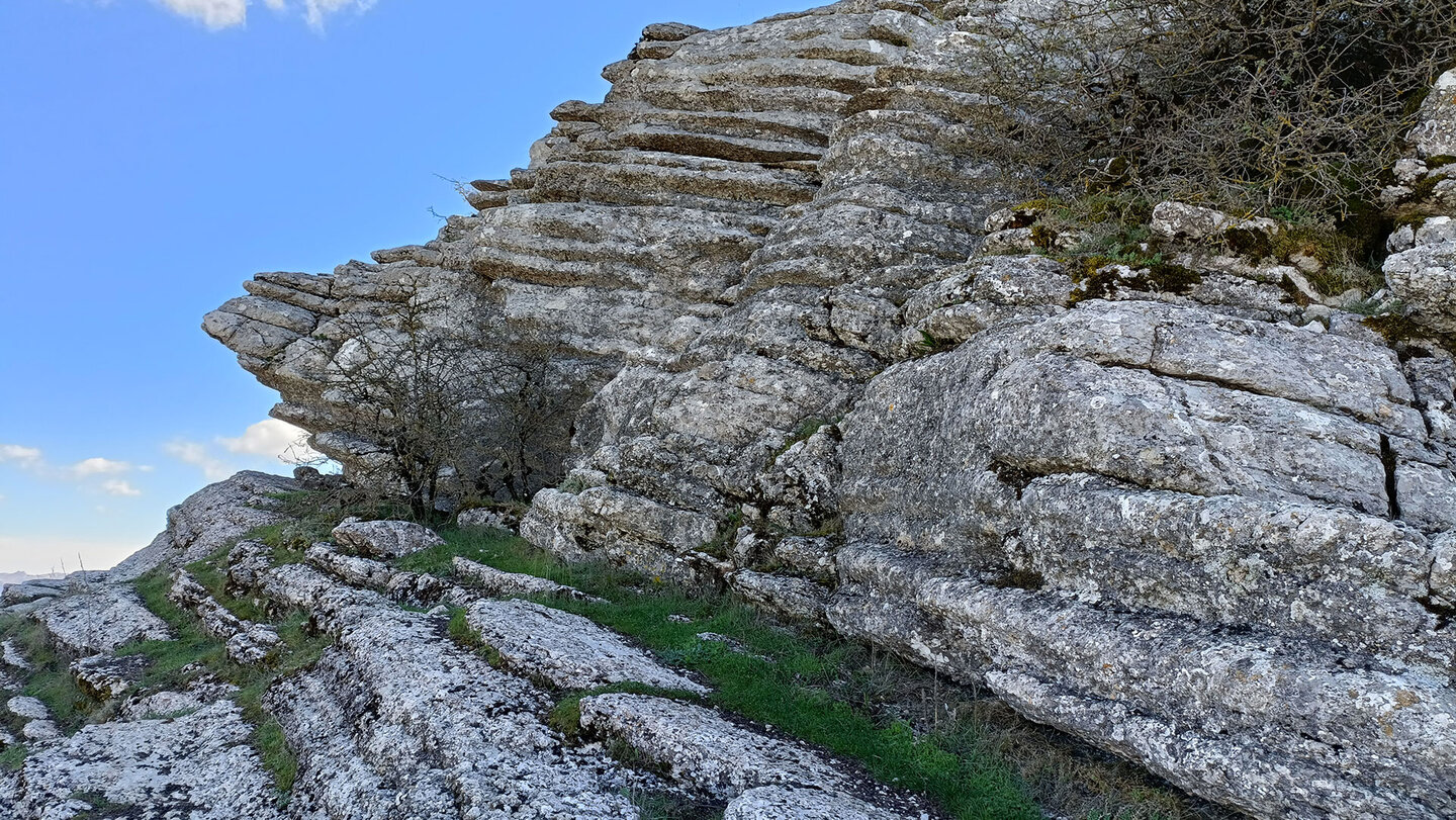 faszinierendes Schichtgestein in der Naturlandschaft Torcal de Antequera Schichtgestein in der Naturlandschaft Torcal de Antequera