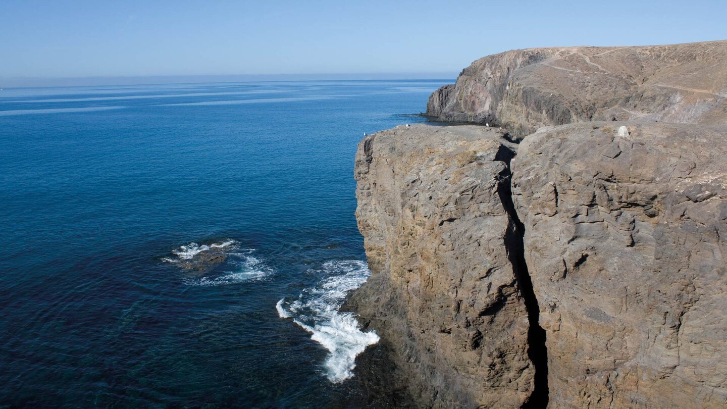 Klippen zwischen Playa Blanca und den Papagayo Stränden