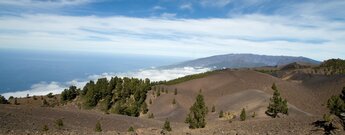 Ausblick von den Volcanes La Deseada zur Caldera auf La Palma